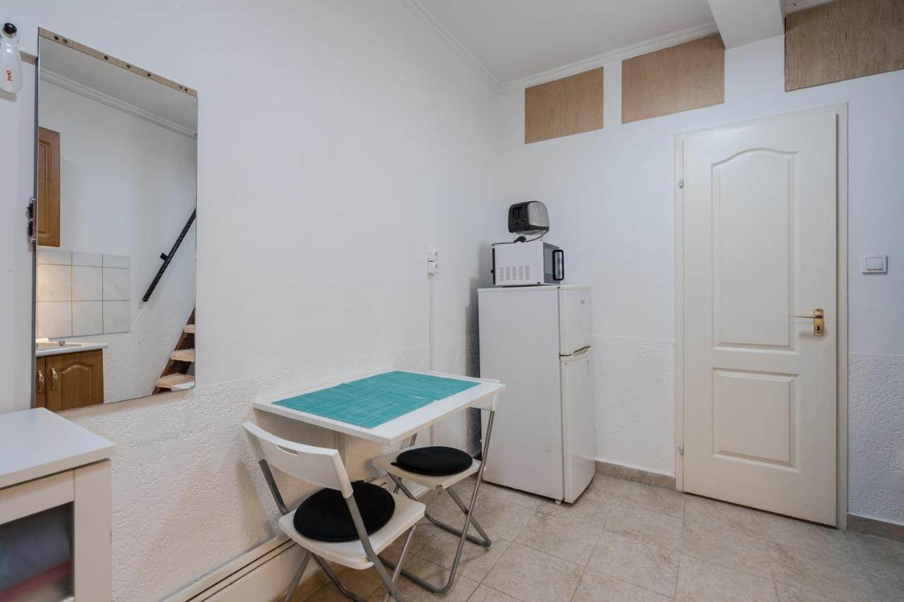 Bpr Simply Azure Apartment ブダペスト エクステリア 写真