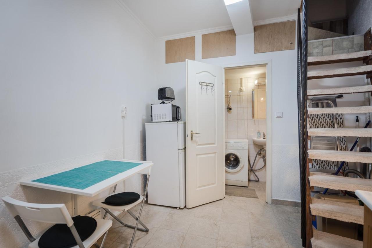 Bpr Simply Azure Apartment ブダペスト エクステリア 写真